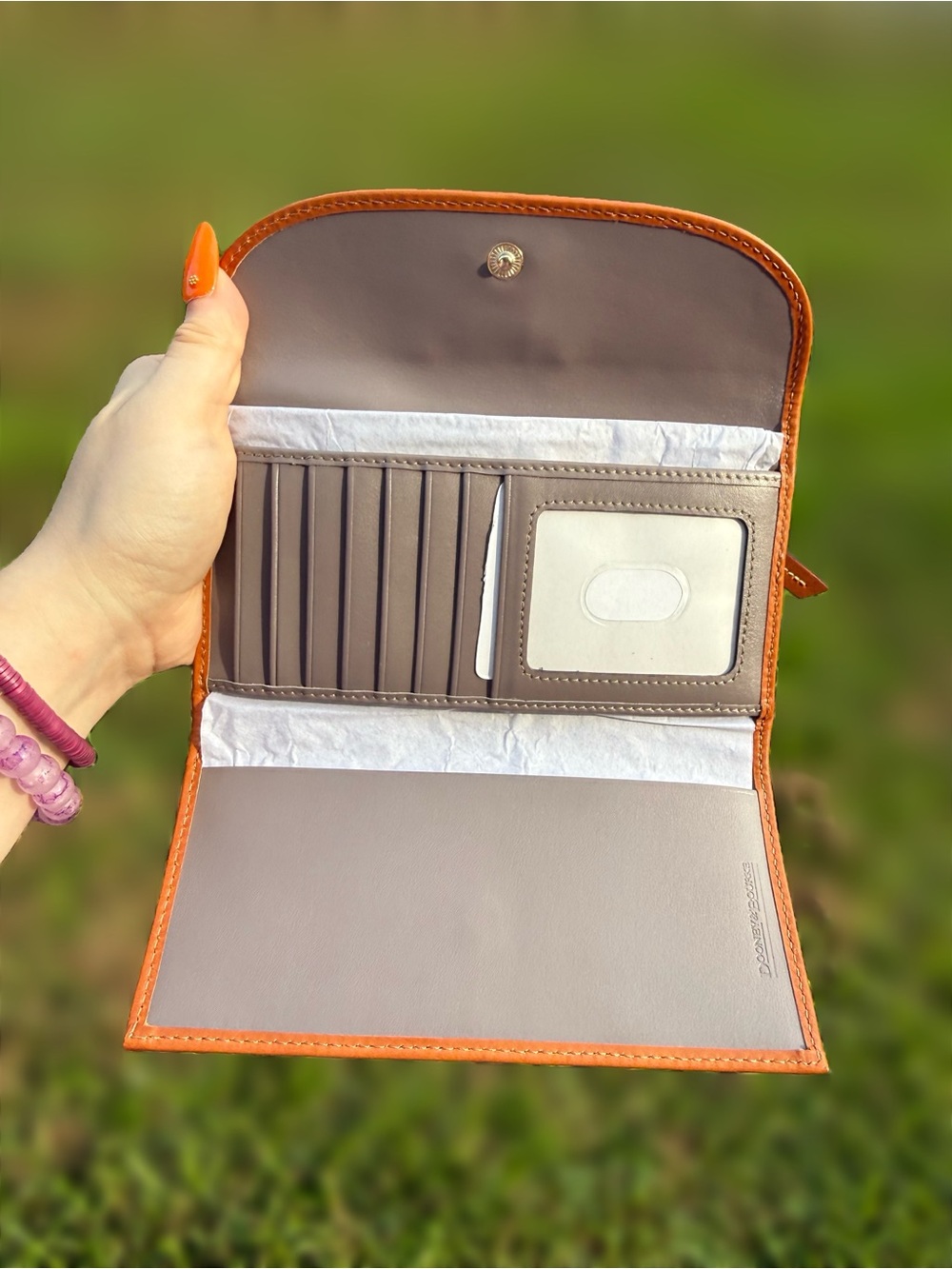 Dooney & Bourke Pebble Grain Continental Clutch Wallet - Picture 4 of 8